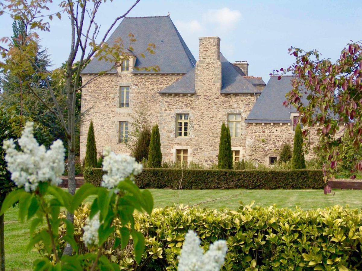 B&B Le Plessix - Manoir Le Plessix Madeuc Corseul Exteriér fotografie